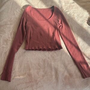 Brandy Melville Ribbed Scoop Neck Long Sleeve Crop Top - Mauve